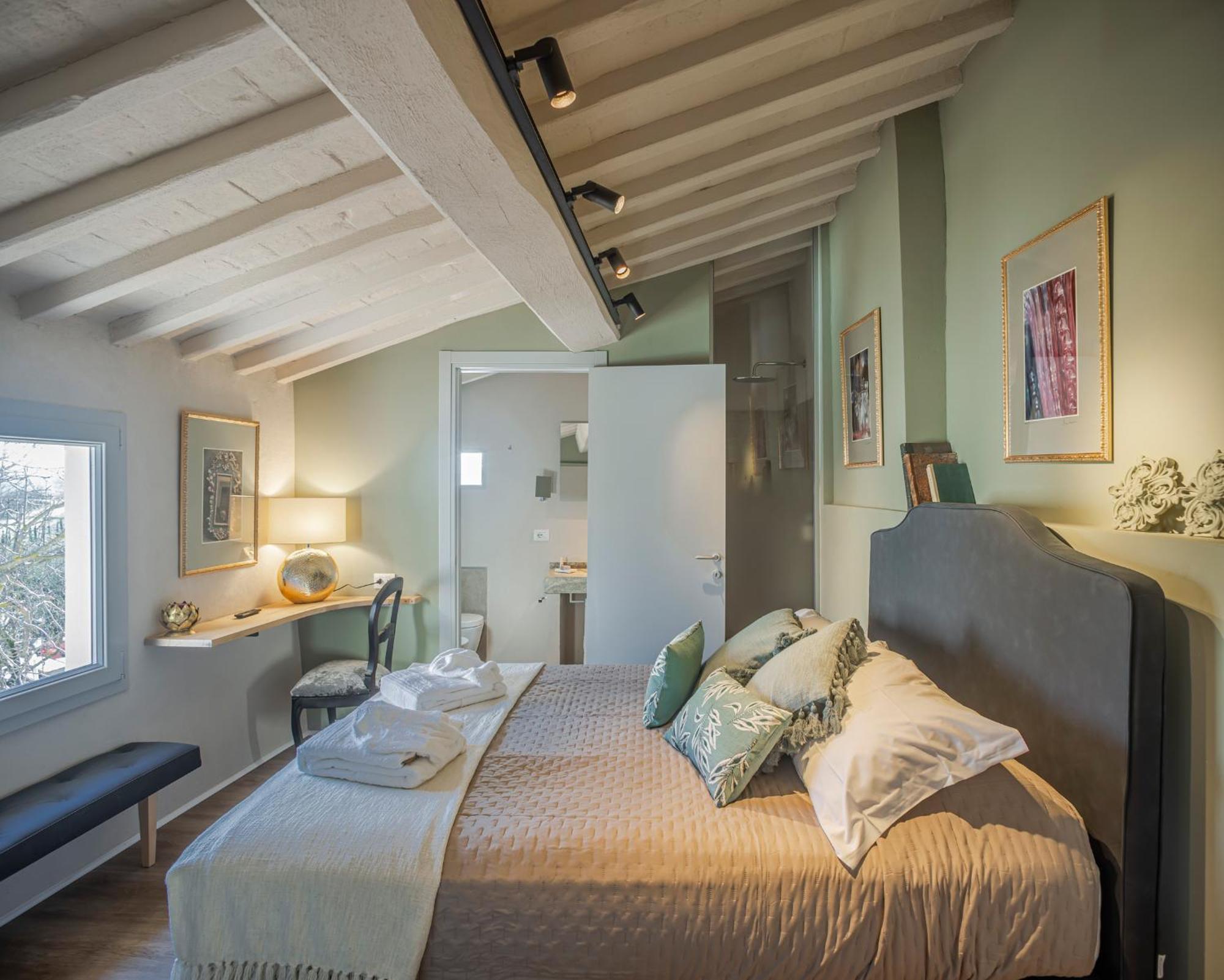 チェルタルド Relais Borgo Elissa Bed & Breakfast エクステリア 写真