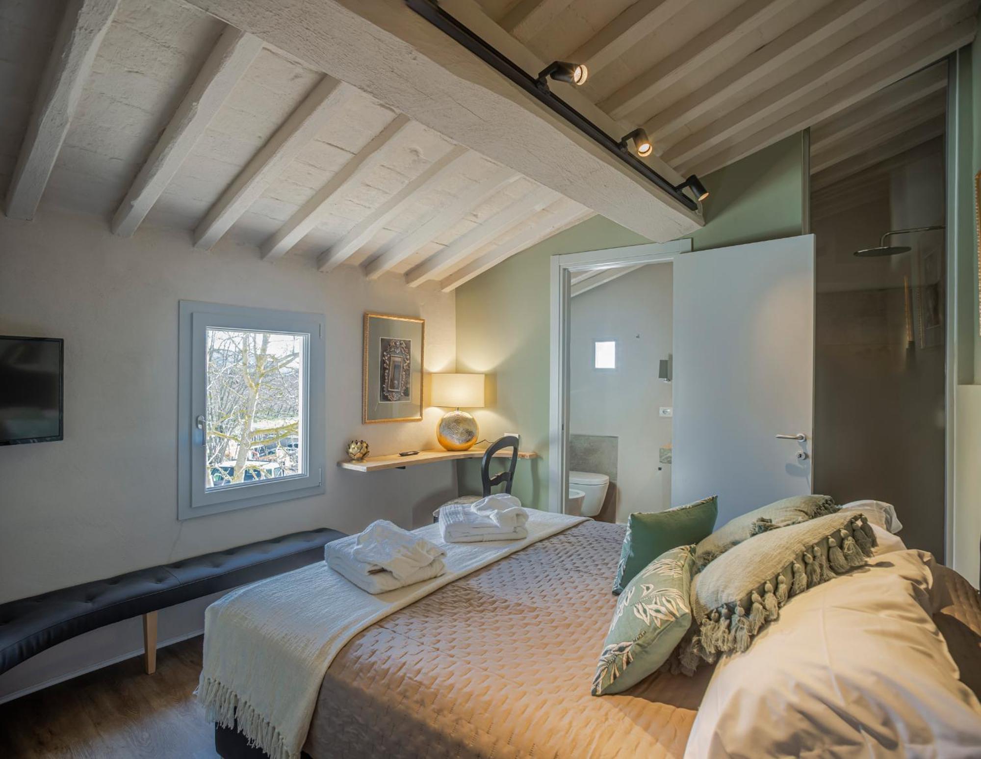 チェルタルド Relais Borgo Elissa Bed & Breakfast エクステリア 写真