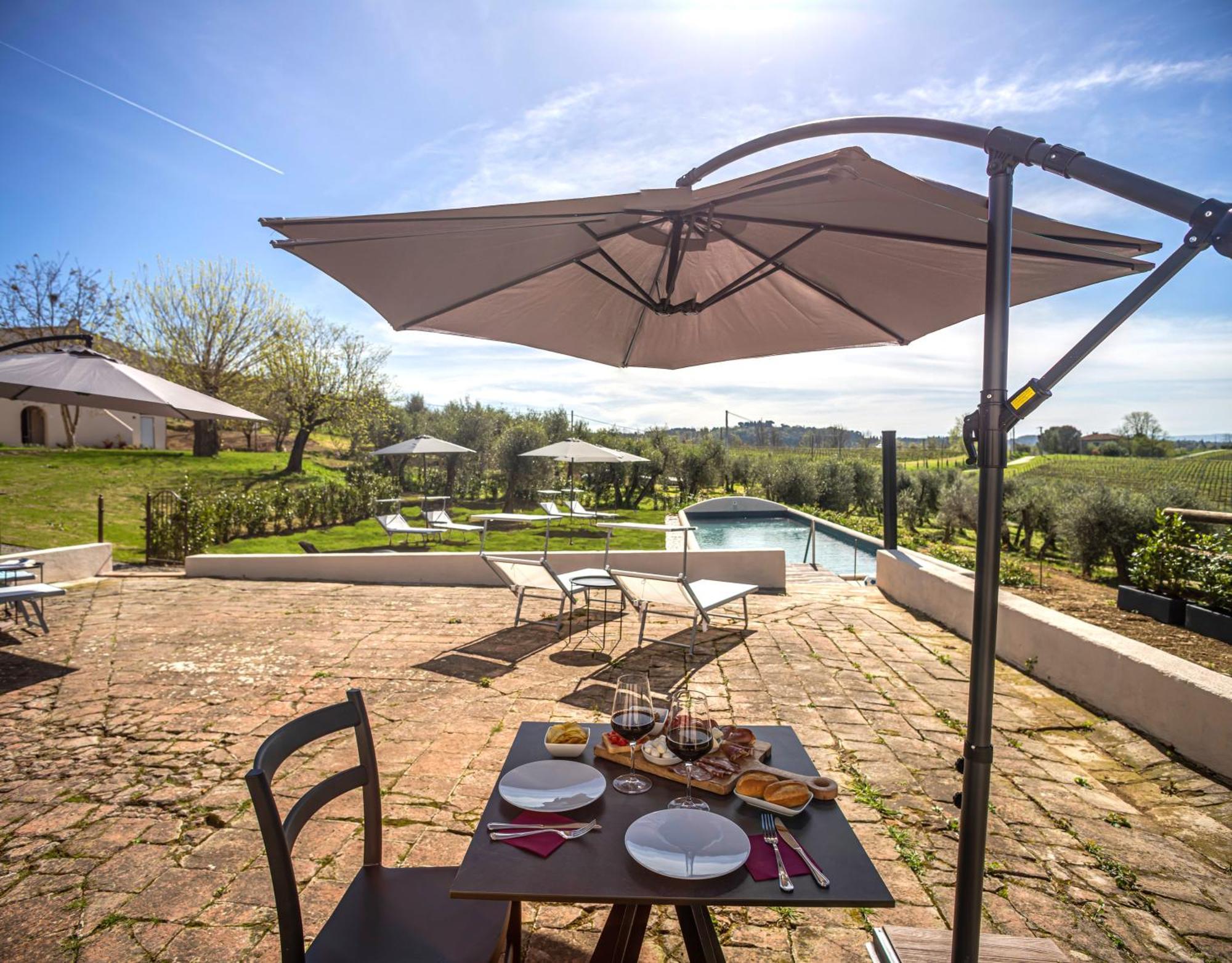 チェルタルド Relais Borgo Elissa Bed & Breakfast エクステリア 写真