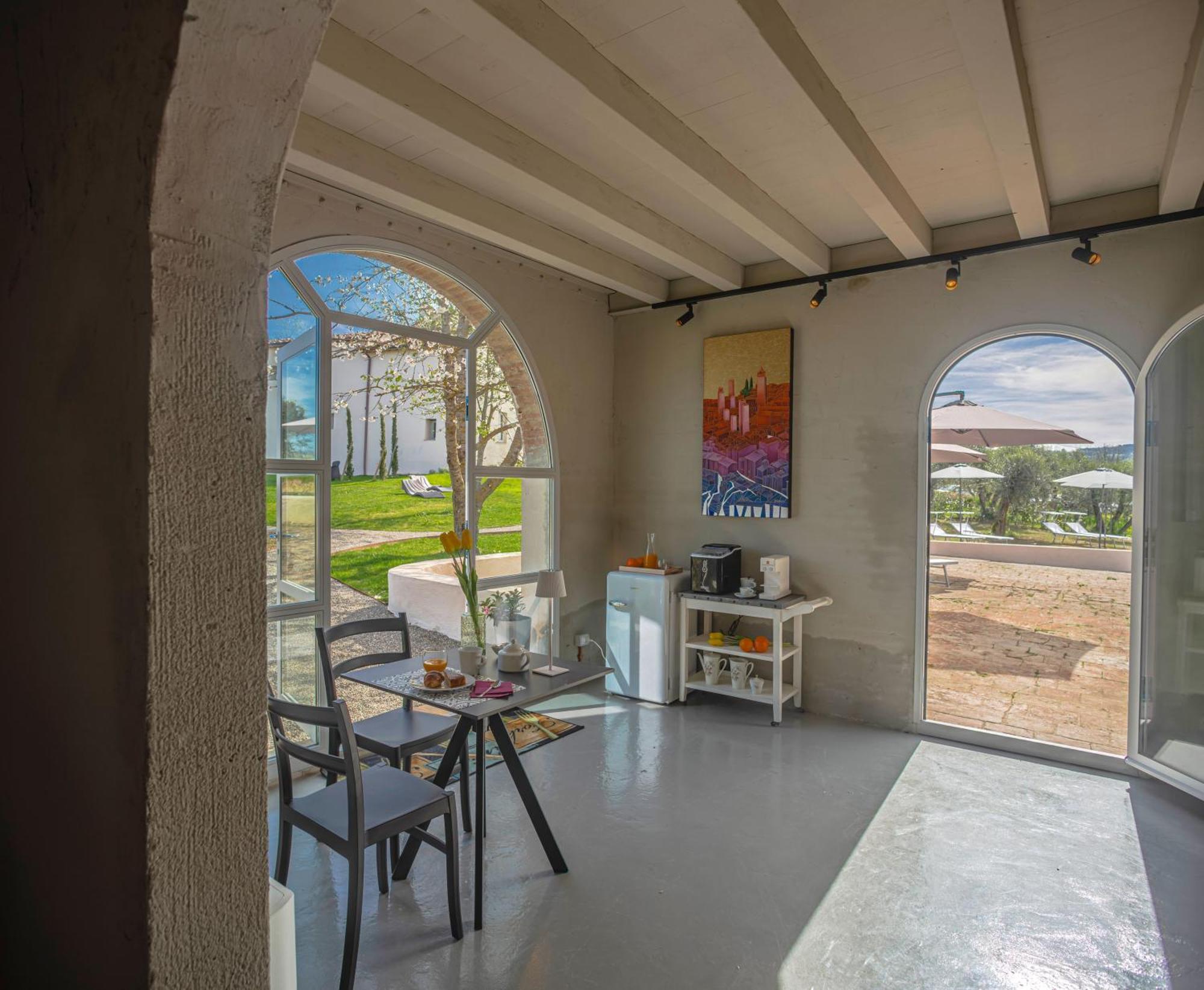 チェルタルド Relais Borgo Elissa Bed & Breakfast エクステリア 写真