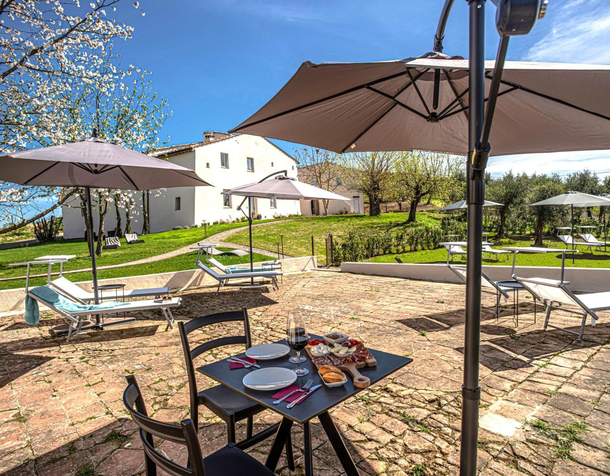 チェルタルド Relais Borgo Elissa Bed & Breakfast エクステリア 写真