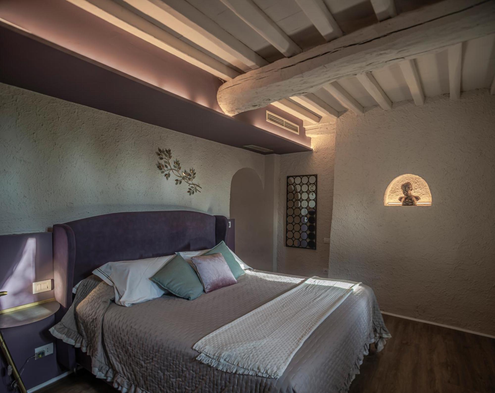 チェルタルド Relais Borgo Elissa Bed & Breakfast エクステリア 写真