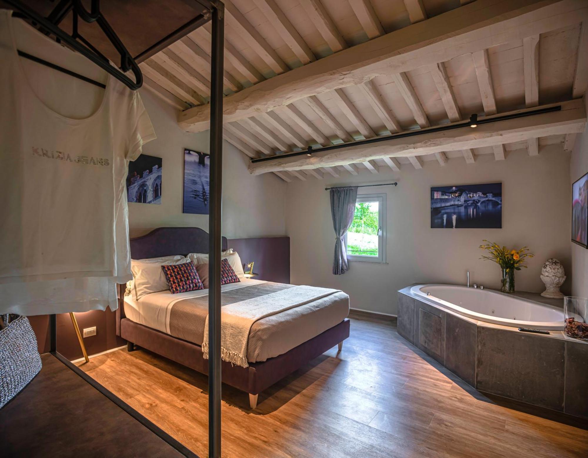 チェルタルド Relais Borgo Elissa Bed & Breakfast エクステリア 写真