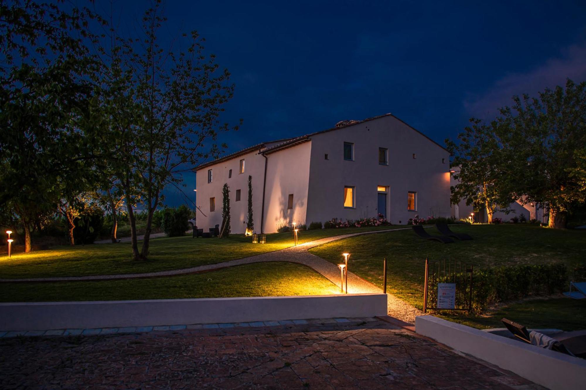チェルタルド Relais Borgo Elissa Bed & Breakfast エクステリア 写真